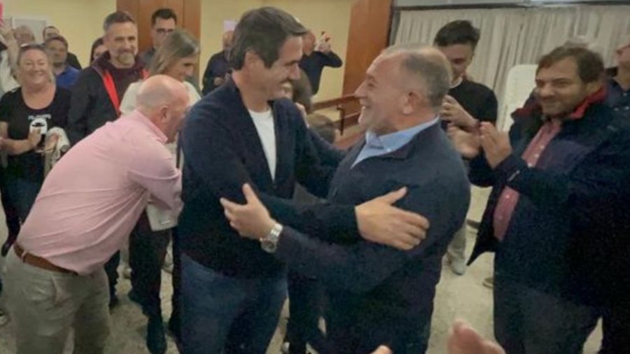 Guillermo Cavigliasso arrasó en Grl Cabrera y festejó, entre otros, con Luís Juez.