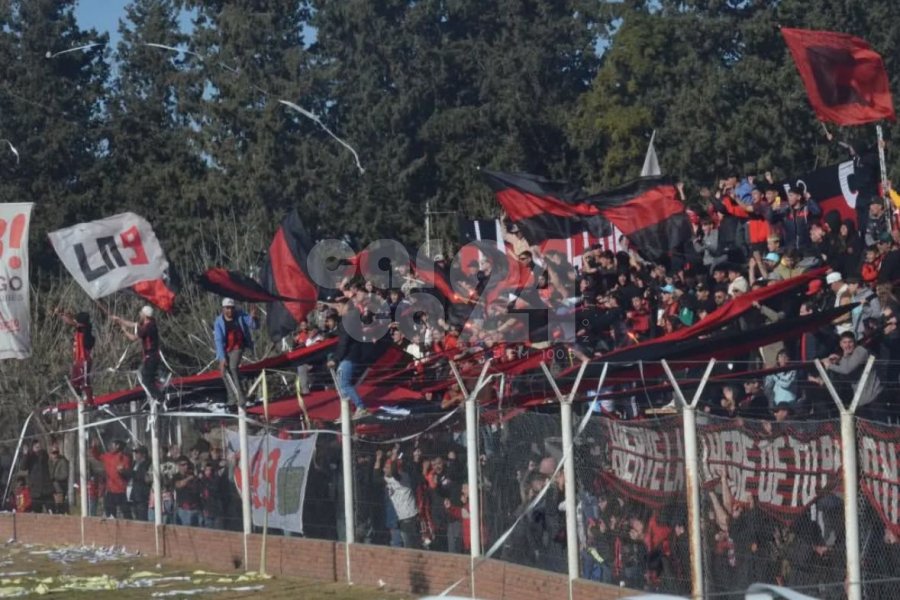 La tribuna del negro en la final La tribuna del negro en la final